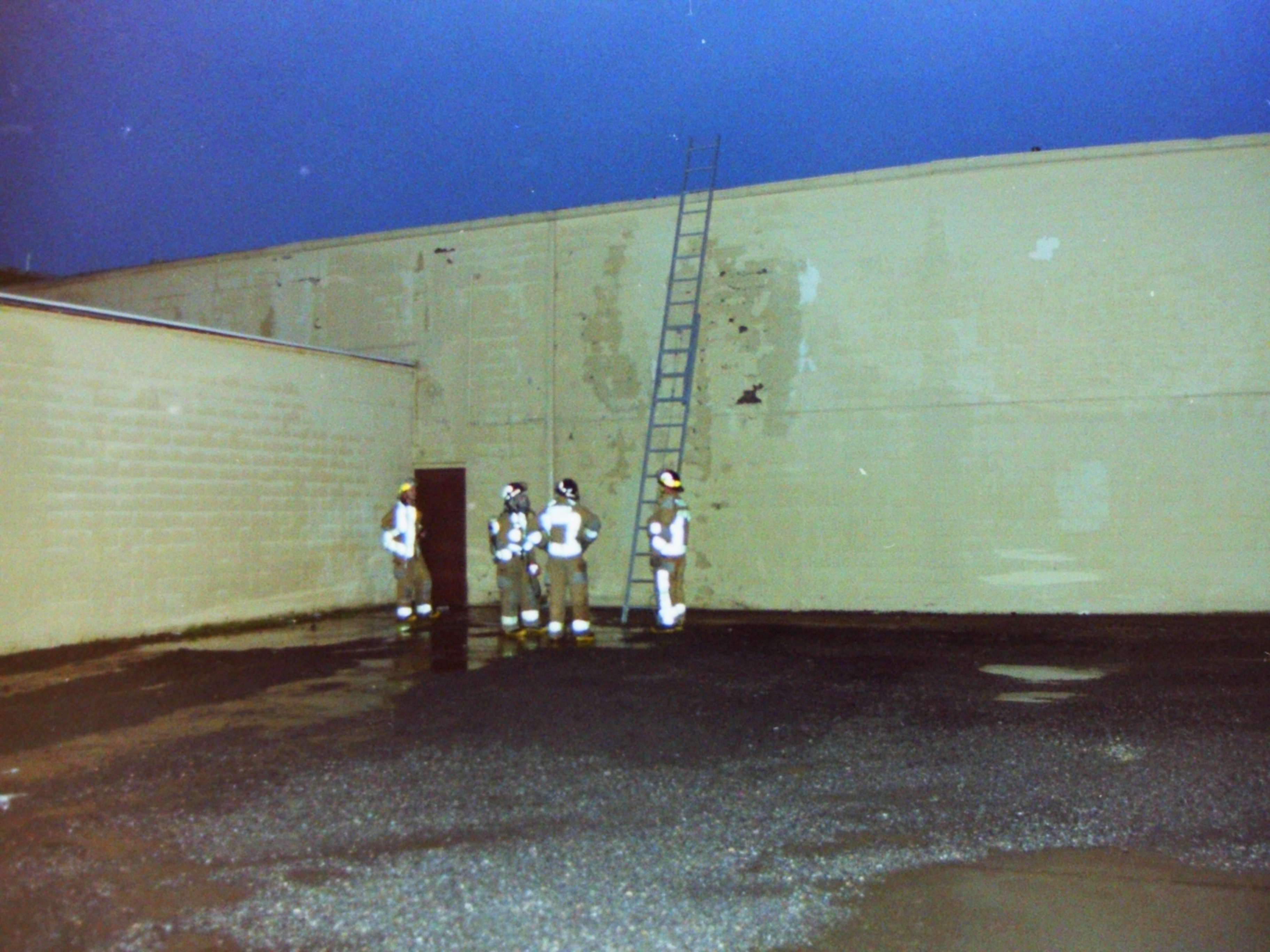 09-03-04  Response - Grand Union, Car Fire